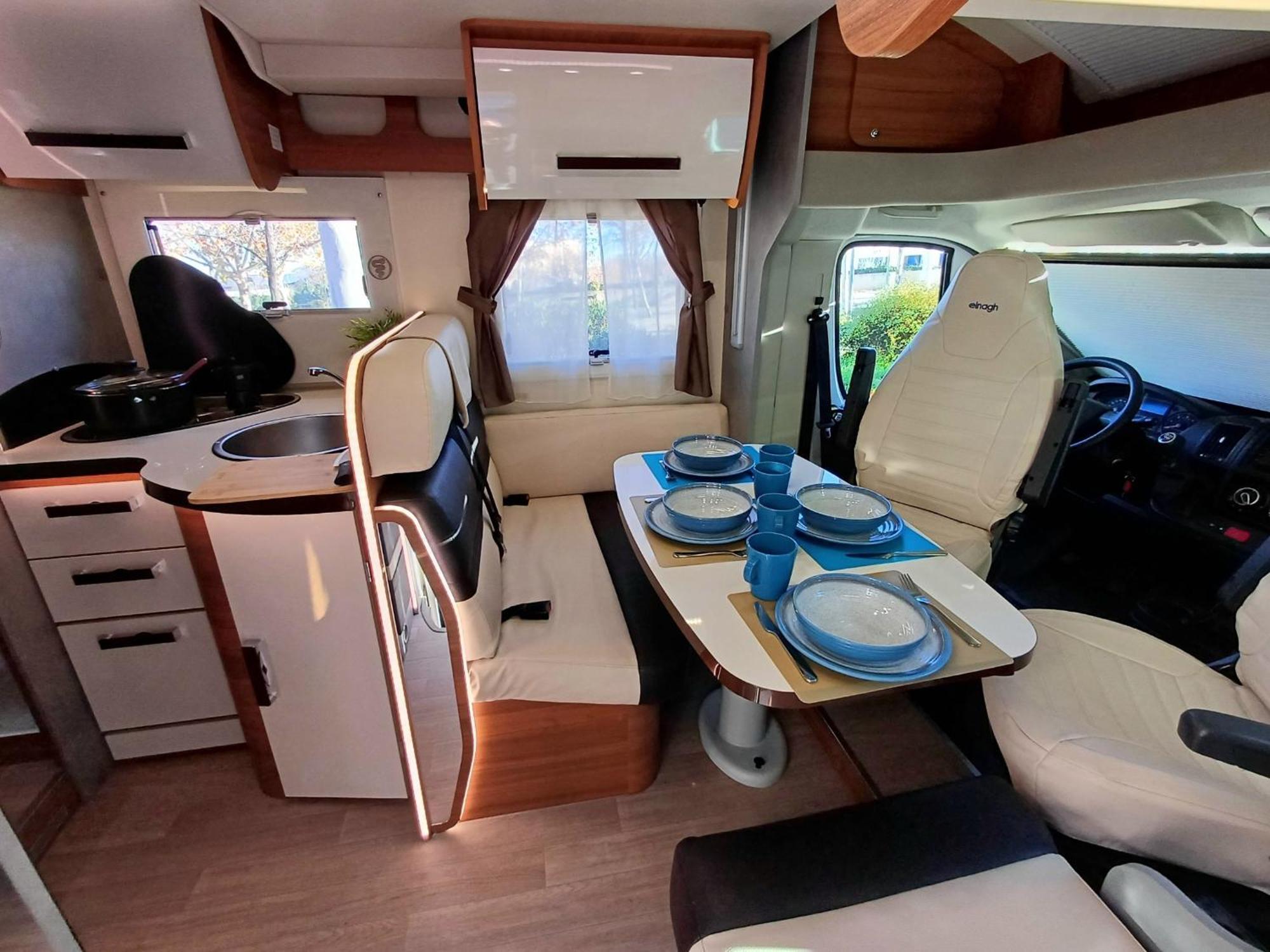 Camping Autocaravana De Lujo Elnagh