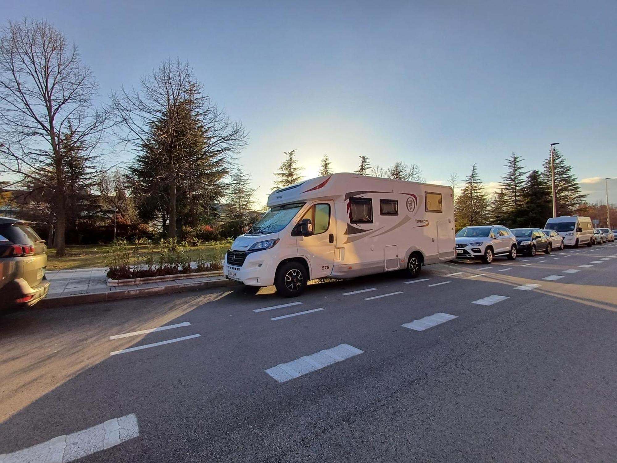 Autocaravana De Lujo Elnagh Camping